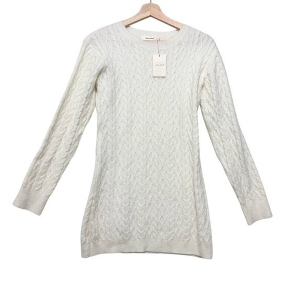 Women's Sweater Dress White Cable Knit Sz M Bachelorette Apres Ski NWT